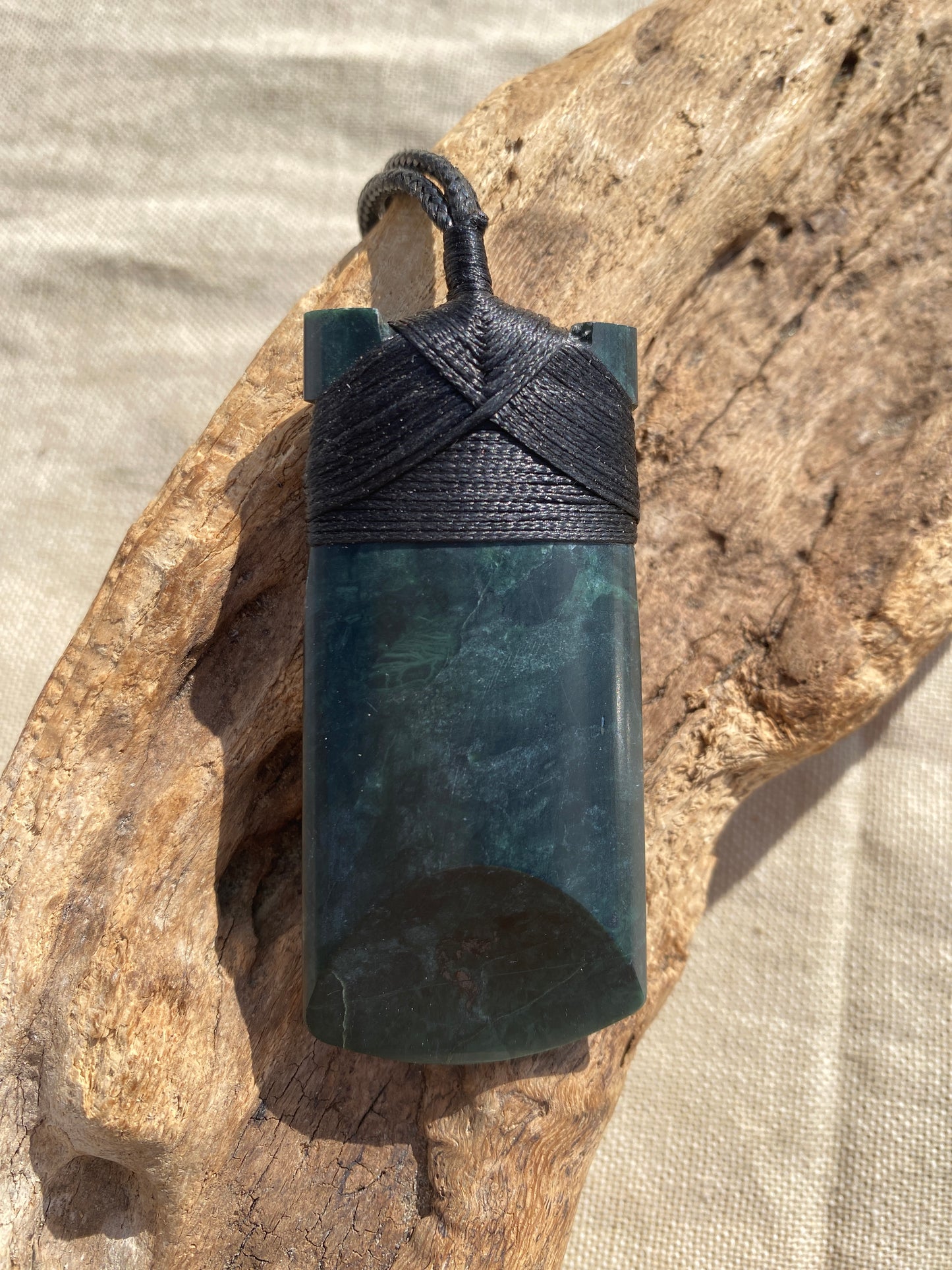 Classic Dark Pounamu Toki -Med