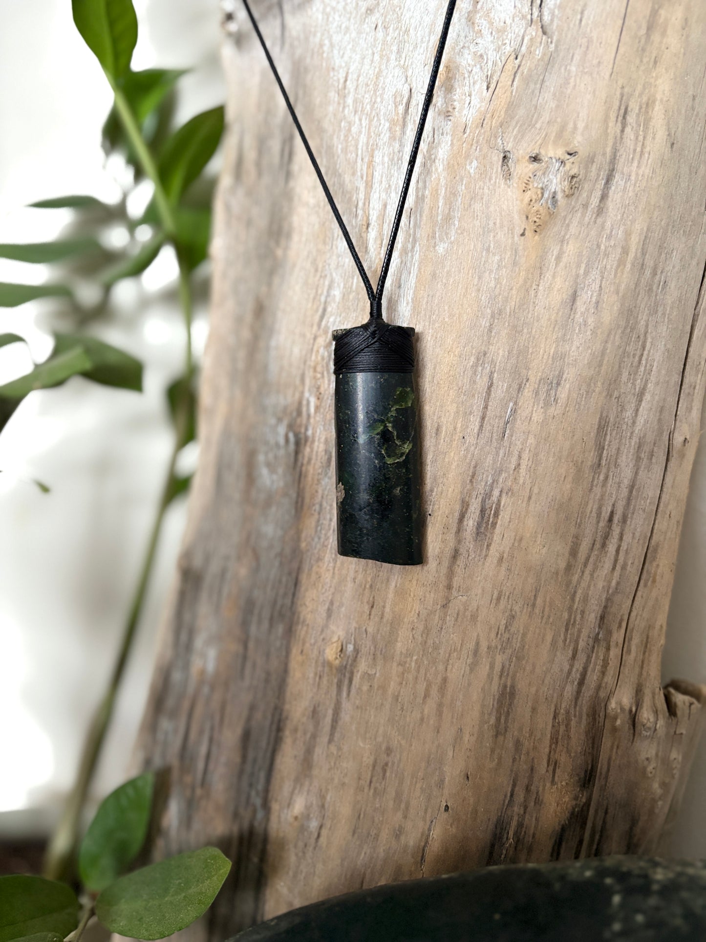 Classic Dark Pounamu Toki - Large